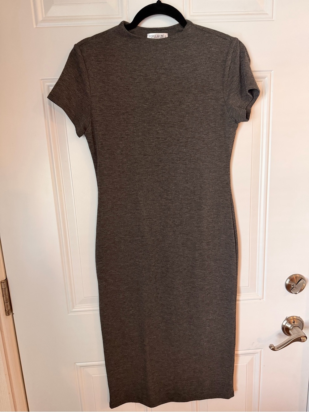 Popular 21 Women's Gray Short Sleeve Midi Dress